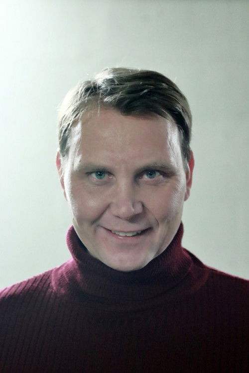 Mike Müller as Daniel