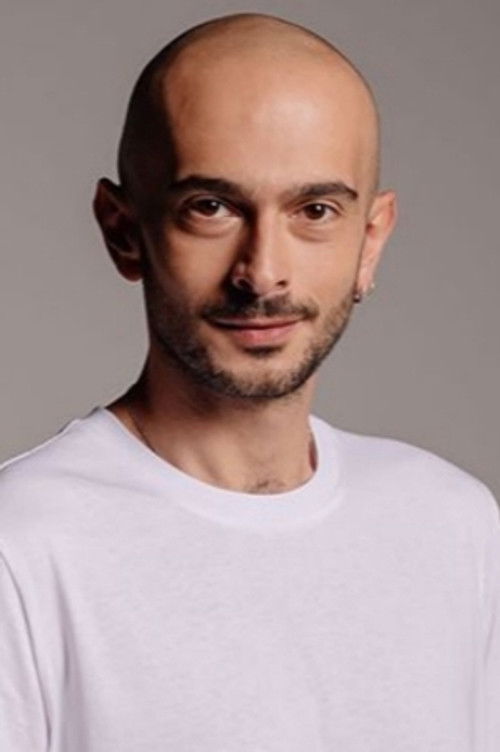 Serhan Alben as Ufuk