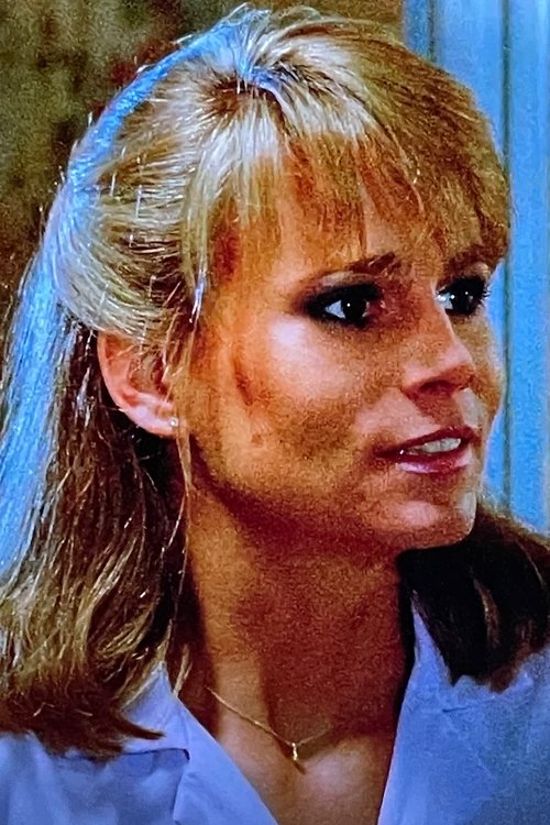 Julie Gordon as Karen