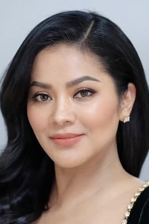 Siriporn Yooyod as Aoy