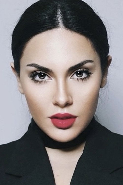 Aisel as Kamranın sevgilisi