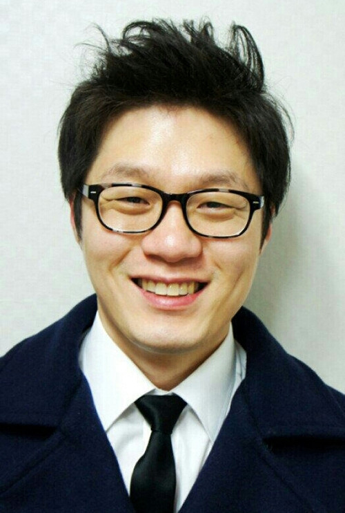 Jang Min-hyeok as Ji-hoon's (voice)