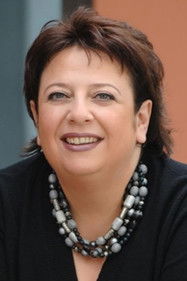 Nesrin Yılmaz as Besime