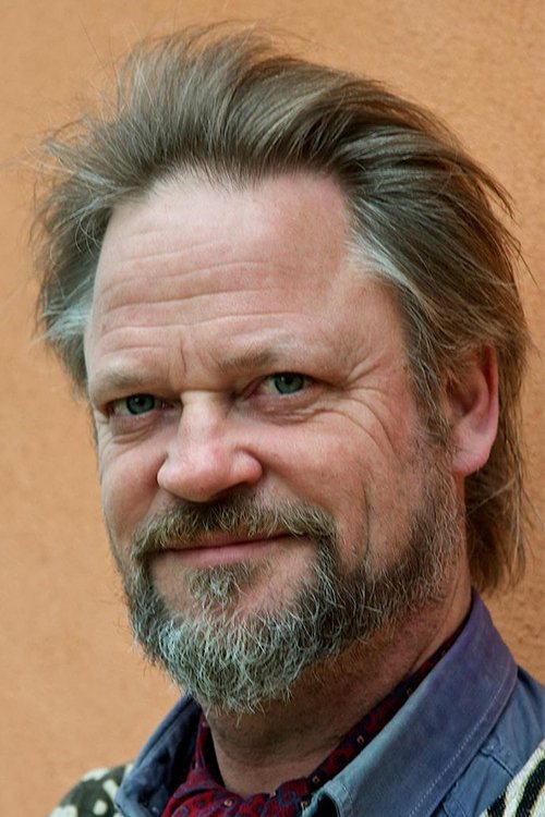 Felix Jan Kuipers as Farmer