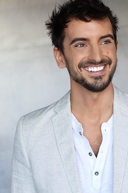 Robert Rodenbach as Travis