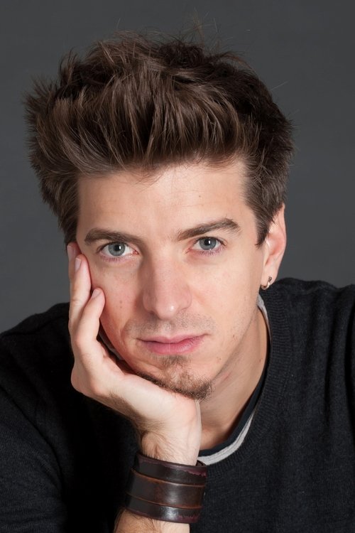 Fabrizio Falco as Pipino