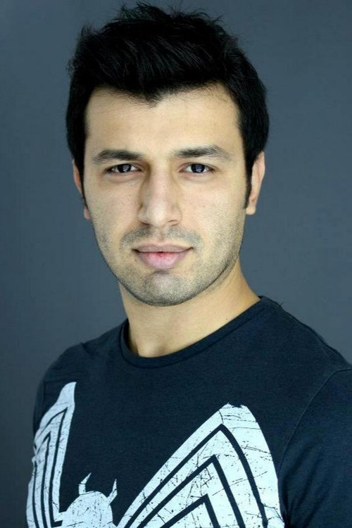 Cem Aksakal as Seyfo