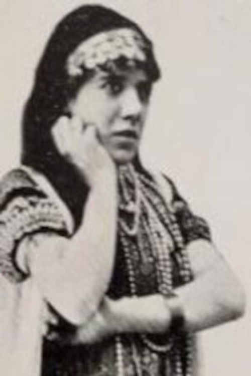 Marta Grau as abuela de Carlos