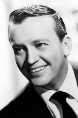 Bobby Sherwood as Bobby Davis