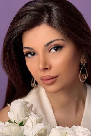 Şəbnəm Aliyeva as Lala