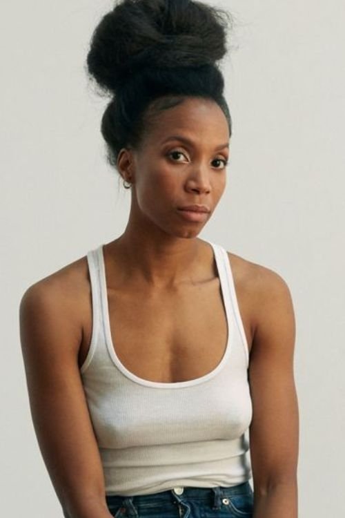 Dionne Verwey as Supervisor