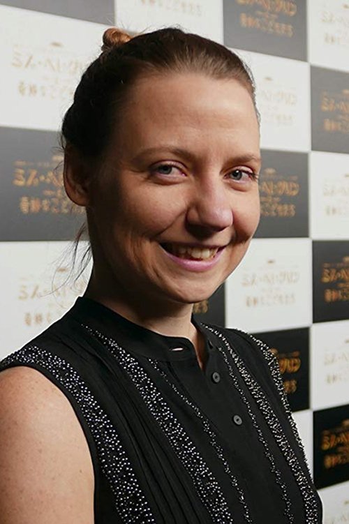 Valery Richardson as Oyana