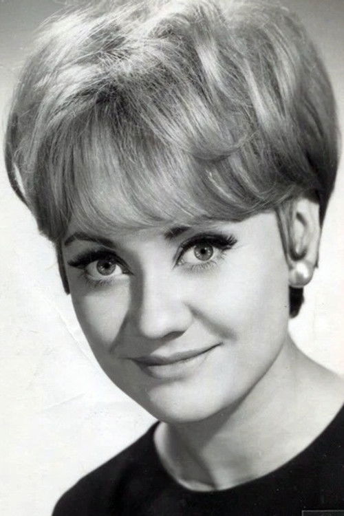 Gaëlle Romande as Françoise Marinier