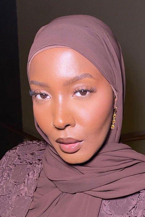 Hodan Hujaleh as Muna