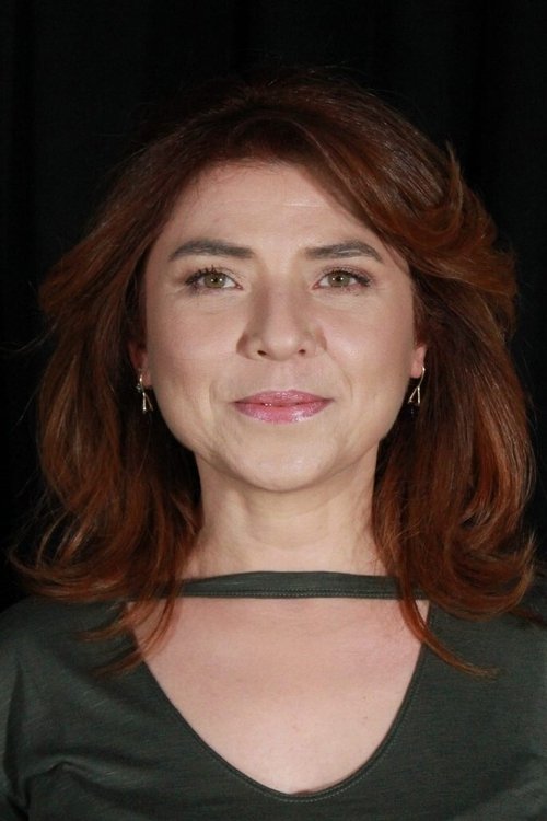 Berna Konur as Zeynep
