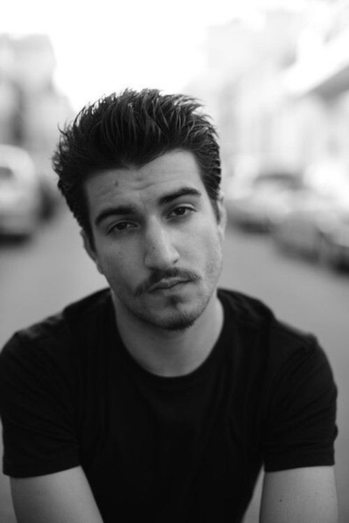 Diogo Simão as Bartender