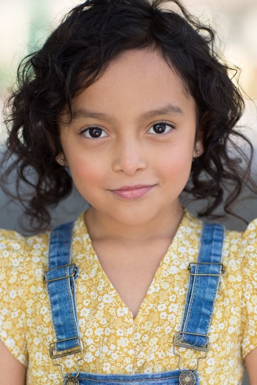 Audrina Miranda as Isabella Delgado