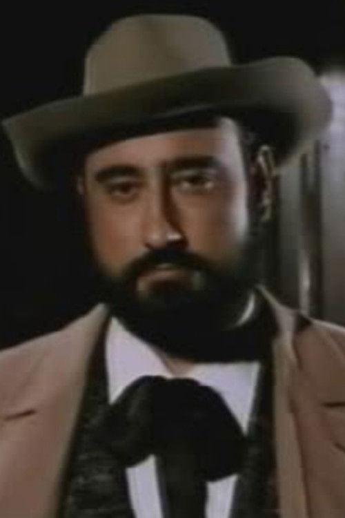 Joaquín Díaz as Oakes