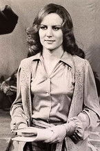 Paula Gardoqui as Monja