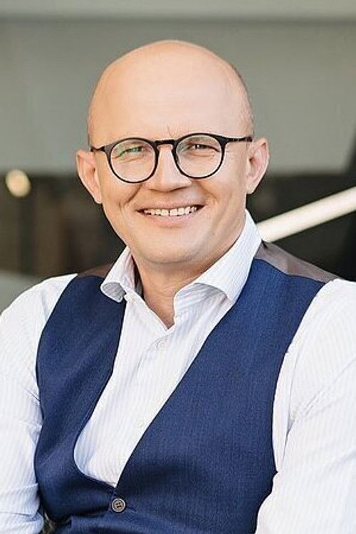 Edmundas Jakilaitis as Narrator