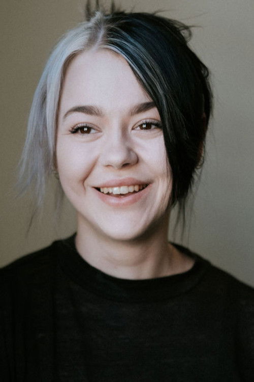 Yosefin Buohler as Tora Teye