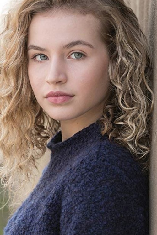 Eloise Lushina as Amy