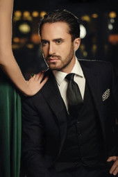 Sos Janibekyan as Poghos