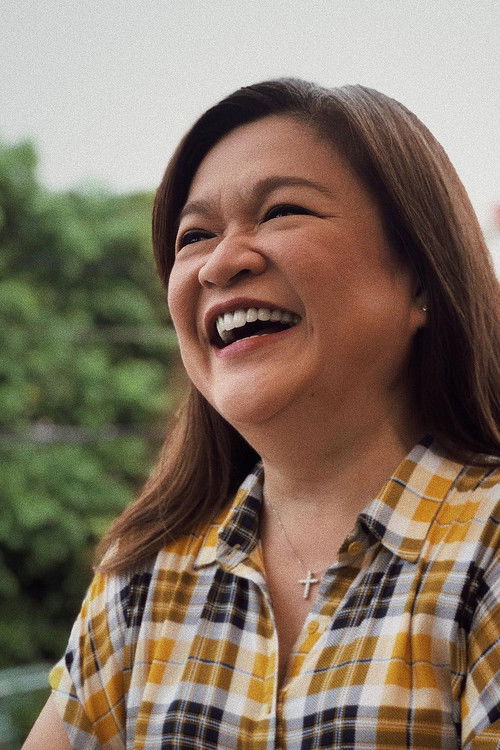 Winnie Cordero as Geri's Mother