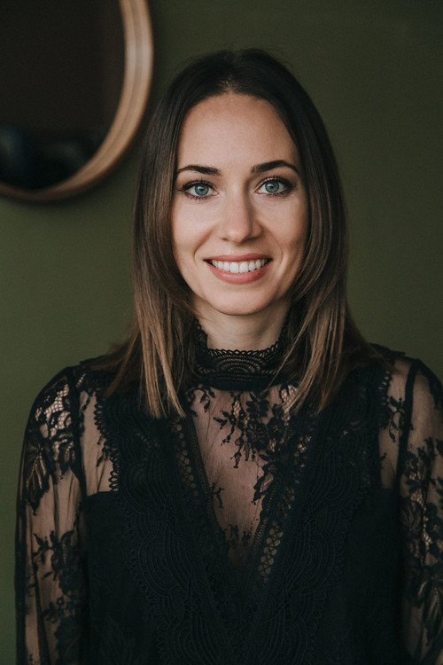 Darya Lyubshina-Luran as 