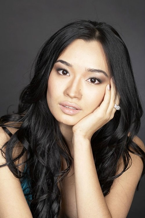 Karlygash Mukhamedzhanova as Nurik's girlfriend