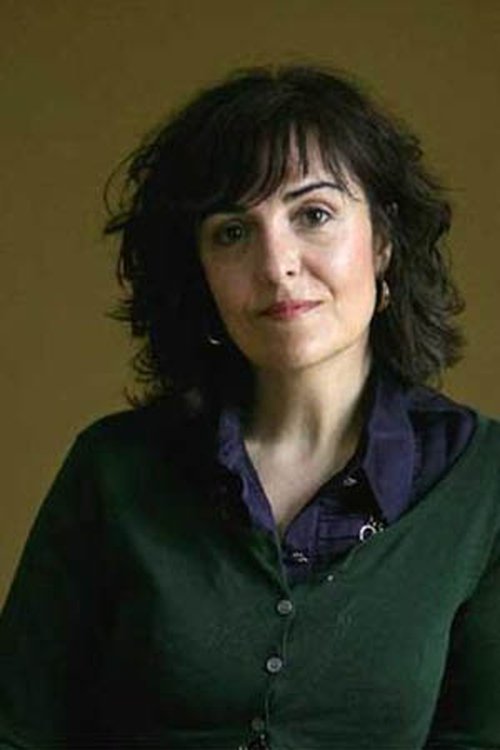 Elvira Lindo as Belinda