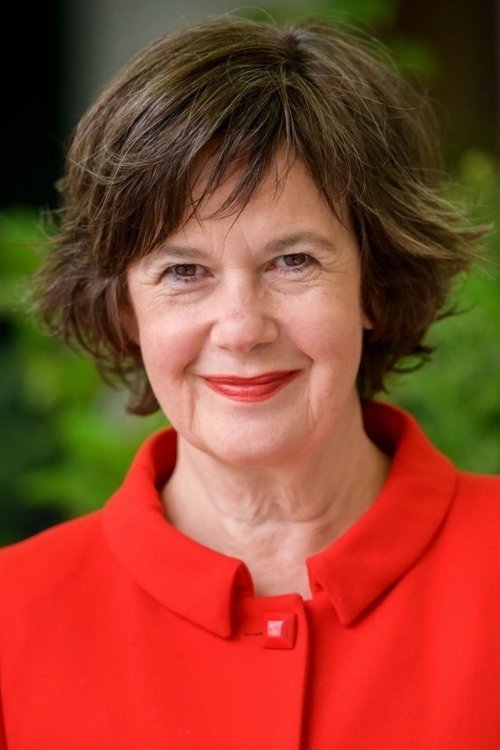 Petra Kalkutschke as Amtsärztin Dr. Müller