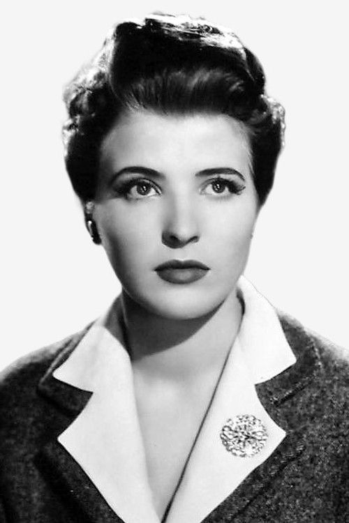 Pilar Lorengar as Carmen Beltrán