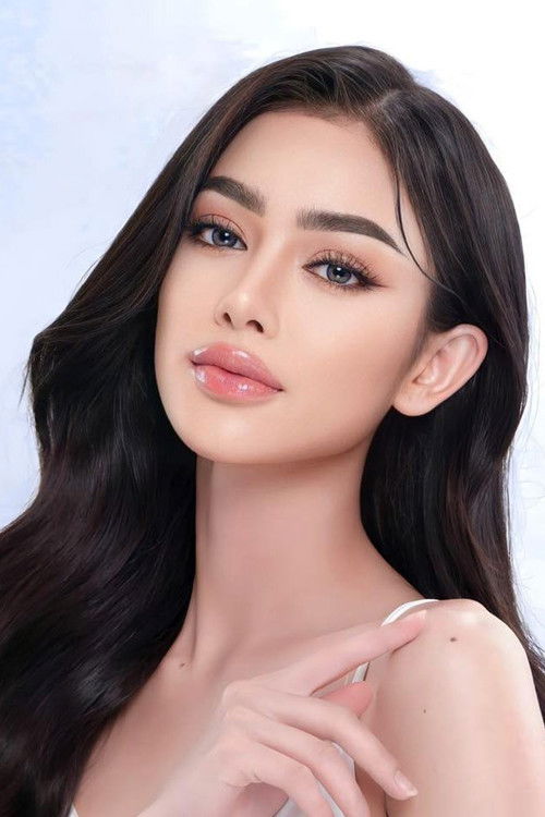 Napapat Rungroj as Sachet - Grayakara Tejathappha