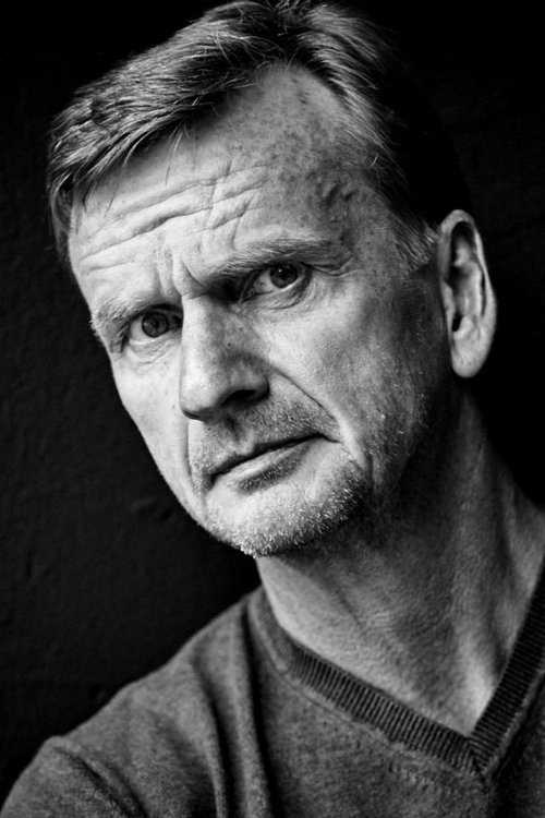 Jörg Bundschuh as Schönrock