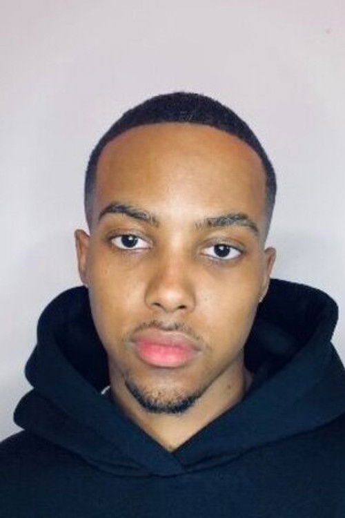 Sanilson Monteiro as Noah