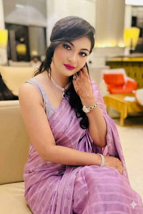 Dolon Dey as দোলন/বিধবা নারী