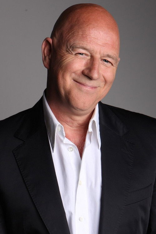 Alexander Goebel as Dr. Peter Sommer