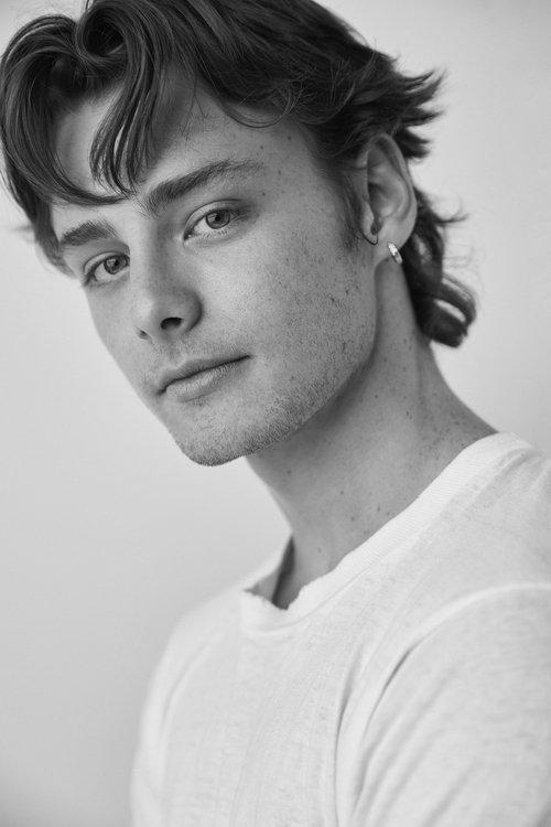 Bennett Curran as Sawyer