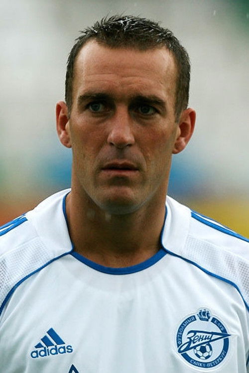 Fernando Ricksen as Fernando Ricksen