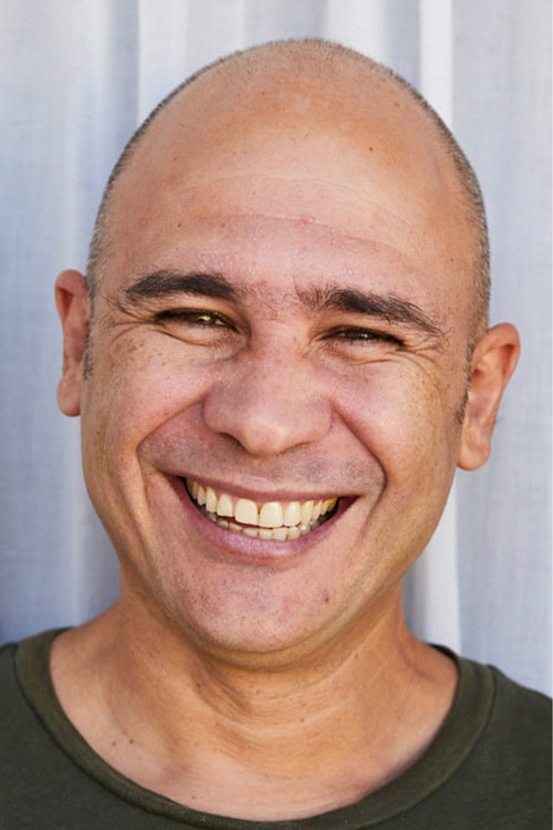 Eduardo Martinez as Andrés
