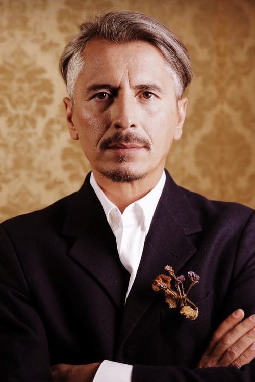 Astrit Kabashi as Huligan