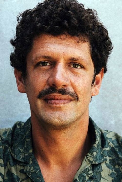 Régis Vallée as Franz Hellmann