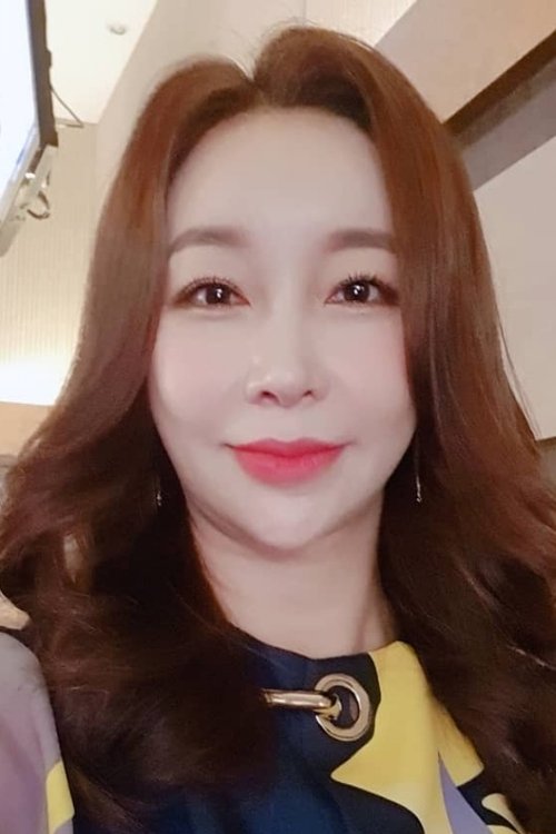 Kim Ji-Hyeon as Hie-ran