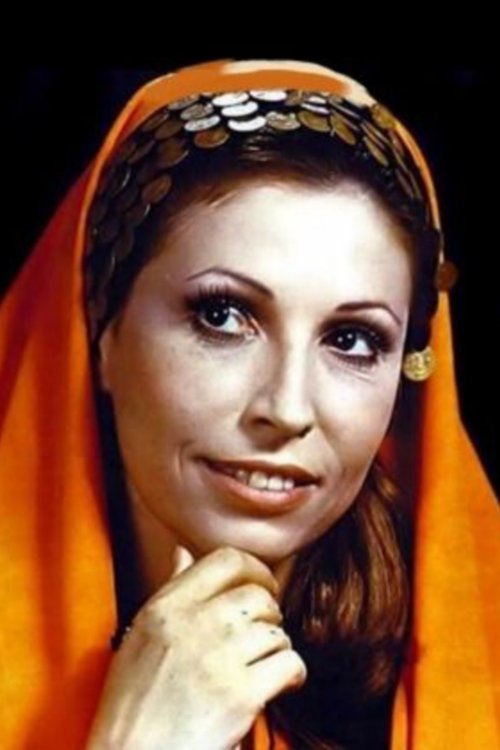 Farida Fahmy as Aisha