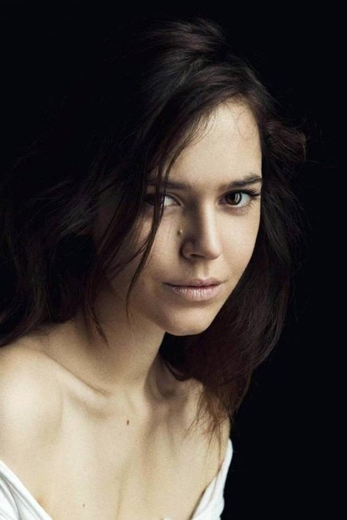 Fanny Piot as Agnès