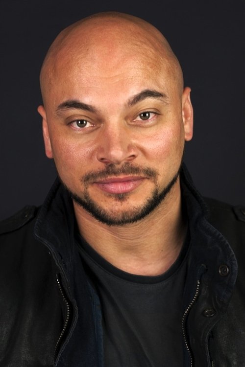 Dimitri Bagot as Stéphane