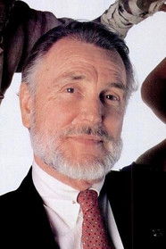 Larry Buchanan as Narrator (voice) (uncredited)