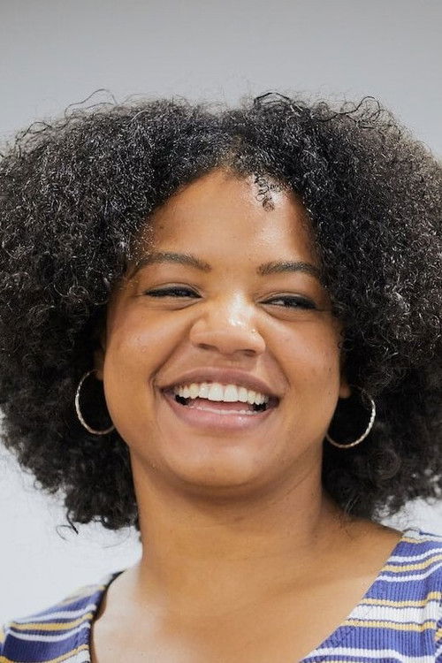 Jessica Hayles as Julie