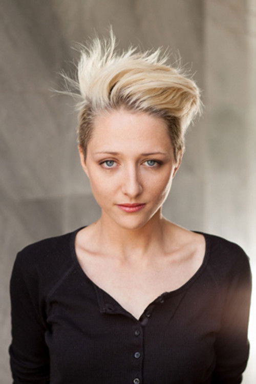 Martina Apostolova as Irina